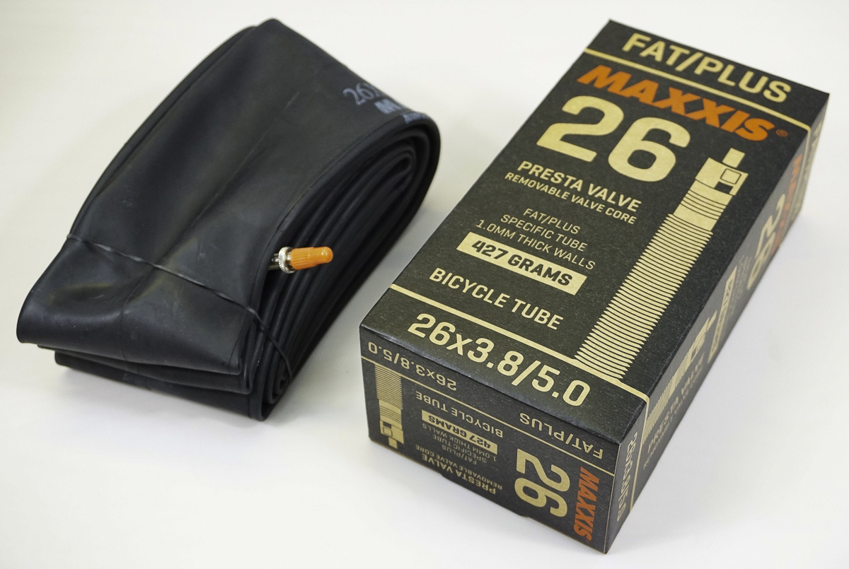 Maxxis Schlauch Fat/Plus 1.0Mm, Presta Rvc, 26X3.80-5.00, 96/127-559, Ventil 35Mm 1 70.504.640_0.JPG